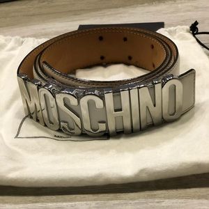 Moschino belt